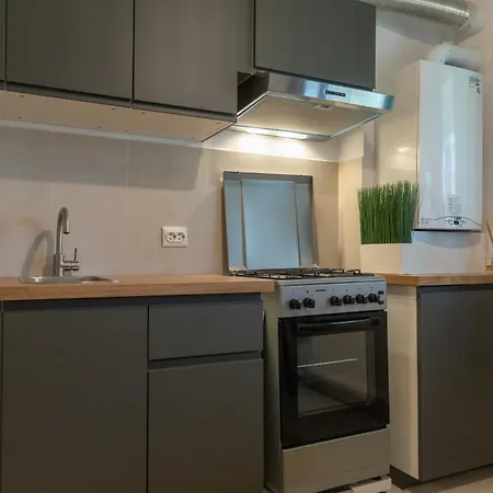 Apartamento Hils Pallady 14 *