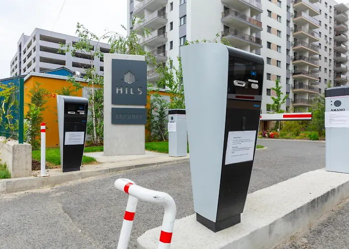 Hils Pallady 14 Апартаменти *